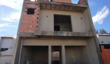 Sobrado excelente terraço com churrasqueira  Xaxim, Curitiba/PR