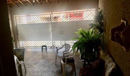 CASA A VENDA 180M² 3 DORMITÓRIOS VAGA PARA PARA 2 AUTOS COBERTA -  JARDIM DAS CEREJEIRAS ATIBAIA -SP