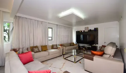 Apartamento alto padrão com 4 quartos e 2 suítes no Batel - Curitiba