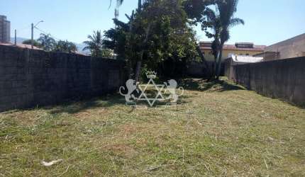 Terreno de 500m² à venda, a 200m da praia, Jardim Britânia, Caraguatatuba, SP