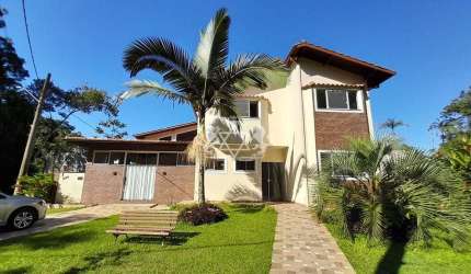 IMPONENTE SOBRADO Á VENDA , COM 458.62 M² AT / 354.70 M² AC, COM 4 DORMITÓRIOS SENDO 3 SUITES , ÁRE