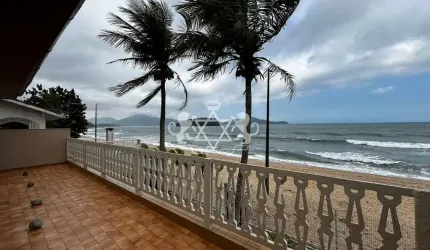 Sobrado Pé na Areia a Venda com uma Vista Paradisíaca, 6 suítes, 478m² AT I 316m² AC, Cocanha, Cara