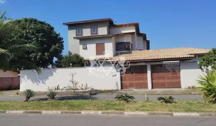 Sobrado esquina com piscina Indaiá