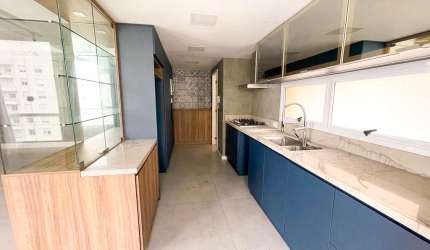 Apartamento Semimobiliado no Exposição