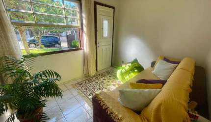 Casa 4 dormitórios no São Leopoldo