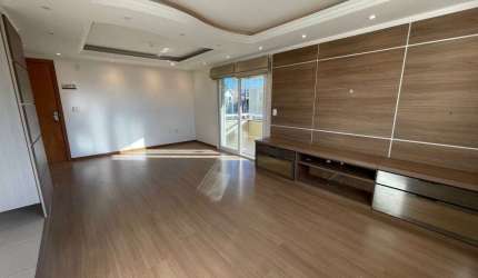 Apartamento 3 dormitórios sendo uma suíte no Pio X