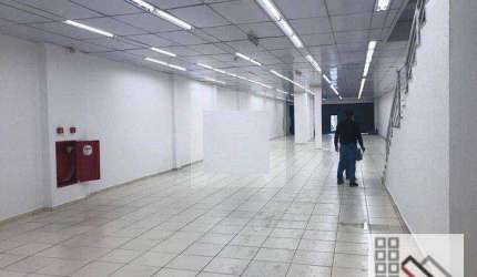 LOJA COM 2 PISOS DE VÃO LIVRE (1.165m²), 4 BANHEIROS, REFORMADA. NO CENTRO DA LAPA