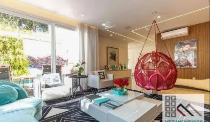 Casa em Condomínio de Alto Padrão 5 Dormitórios (550m²), 5 Suítes, 5 Vagas. Bairro nobre da zona Sul