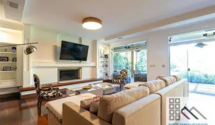 Casa Térrea 4 dormitórios (619m²), 4 Suítes, 6 Vagas. No melhor do Brooklin