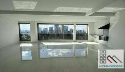 Apartamento 3 e 4 Dormitórios (211m³), 3 e 4 Suítes, Varanda, 2 Vagas.  Em frente ao maior cartão postal de São Paulo