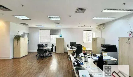 CONJUNTO COMERCIAL - VENDA COM RENTABILIDADE (135m²), 3 BANHEIROS, 4 VAGAS. A POUCOS METROS DA AVENIDA PAULISTA