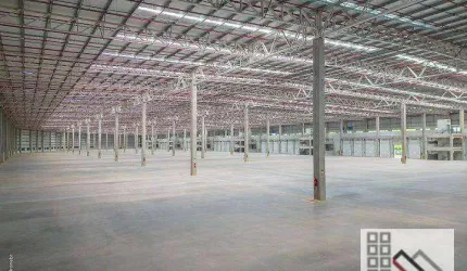 GALPÃO LOGÍSTICO (12.118,60m²), 15 DOCAS, INFRAESTRUTURA COMPLETA DE SERVIÇOS E SEGURANÇA. AO LADO DA CASTELLO BRANCO
