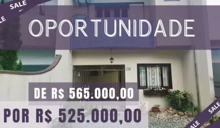 Casa Geminada à Venda na Glória, Joinville-SC: 3 Quartos, 2 Vagas de Garagem! Venha Conferir!