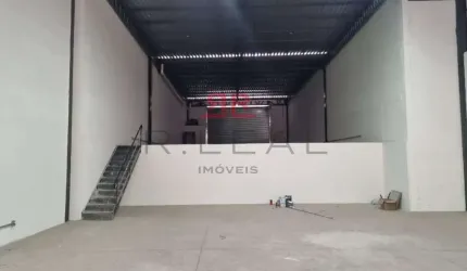 Barracão na Nações Norte