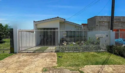 Casa para Venda em Guarapuava, Alto da XV, 3 dormitórios, 1 suíte, 1 banheiro, 1 vaga