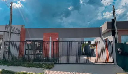 Casa para Venda em Guarapuava, São Cristovão, 3 dormitórios, 1 suíte, 1 banheiro, 4 vagas