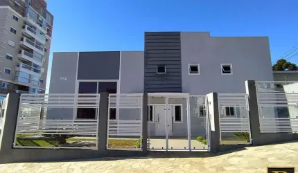 Sobrado para Venda em Guarapuava, Santa Cruz, 3 dormitórios, 3 suítes, 3 banheiros, 2 vagas