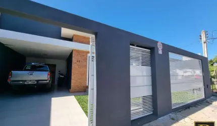 Casa para Venda em Guarapuava, Trianon, 3 dormitórios, 1 suíte, 2 banheiros, 2 vagas