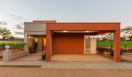 Casas com 2 Suítes em condomínio fechado, 3 minutos do Iguatemi.
