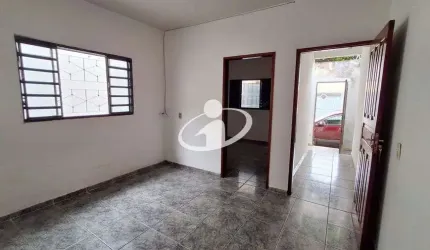 Casa com 2 quartos para alugar em São Jorge, Uberlândia  por R$ 1.200
