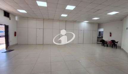 Barracão / Galpão / Depósito para alugar em Laranjeiras, Uberlândia  por R$ 3.500