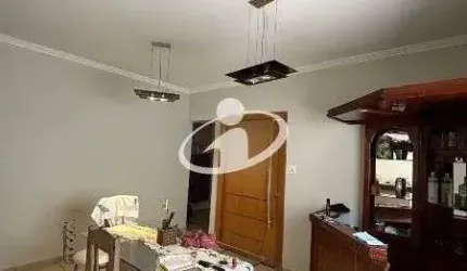 Casa com 2 quartos à venda no Brasil, Uberlândia , 197 m2 por R$ 590.000