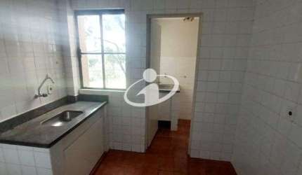 Apartamento com 3 quartos para alugar no Alto Umuarama, Uberlândia  por R$ 1.200