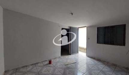 Casa com 1 quarto para alugar no Luizote de Freitas, Uberlândia  por R$ 800
