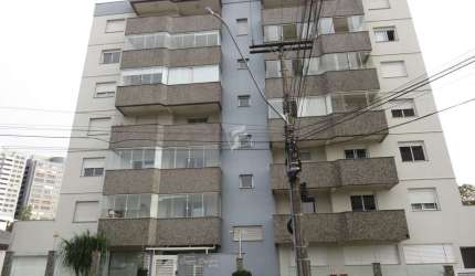 Apartamento com 3 quartos para alugar no Cinqüentenário, Caxias do Sul  por R$ 2.500