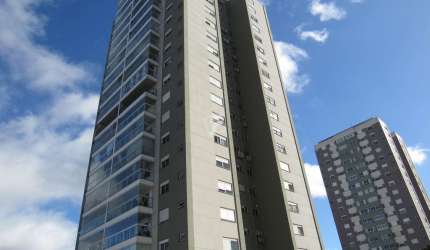 Apartamento com 3 quartos para alugar no Madureira, Caxias do Sul , 114 m2 por R$ 4.500