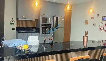 Casa à venda em Maringá, Jardim Paris III, com 3 quartos, com 198 m²