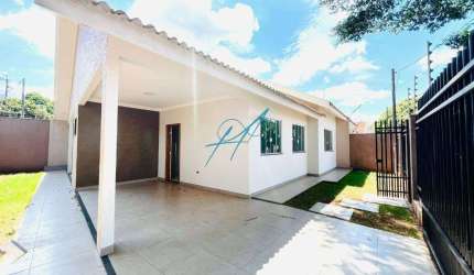 Casa à venda em Maringá, Jardim Guaporé, com 3 suítes, com 130 m²
