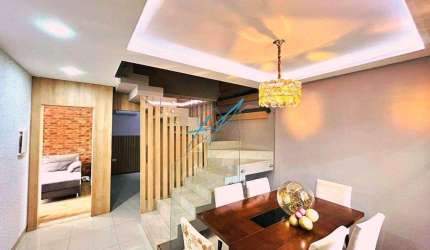 Casa à venda em Maringá, Jardim Montreal, com 4 quartos, com 210 m²