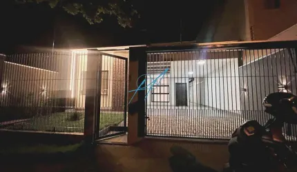 Casa à venda em Maringá, Jardim Oriental, com 3 quartos, com 114 m²