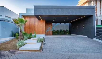 Casa à venda em Sarandi, Parque Pioneiros, com 3 suítes, com 213 m²