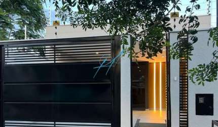 Casa à venda em Maringá, Jardim São Clemente, com 3 quartos, com 124 m²