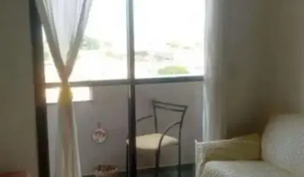 Apartamento andar alto, no centro