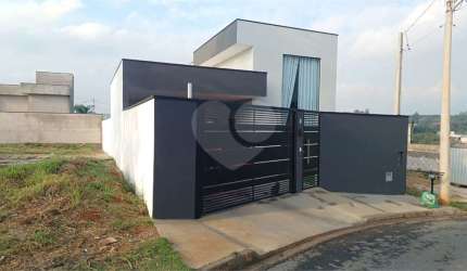 Casa com 3 quartos à venda em Pinheirinho - SP