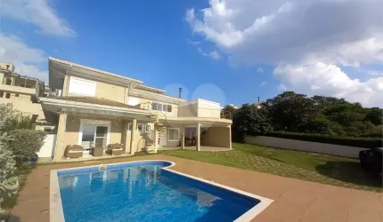 Condomínio com 4 quartos à venda em Buracão - SP