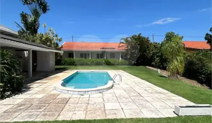 Condomínio com 3 quartos à venda em Vista Alegre - SP