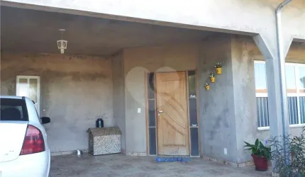Casa com 3 quartos à venda em Santa Claudina - SP