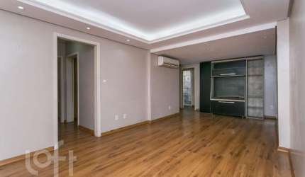 Apartamento com 3 quartos à venda na Rua Guilherme Alves, 120, Petrópolis, Porto Alegre por R$ 590.000