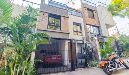Casa com 3 quartos à venda na Rua Américo Vespucio, 306, Higienópolis, Porto Alegre por R$ 1.044.000