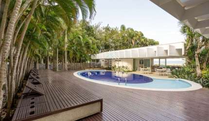 Casa com 7 quartos à venda na Agílio Leão Macedo, --, Caiobá, Matinhos por R$ 40.000.000