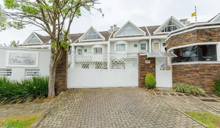 Casa em condomínio fechado com 3 quartos à venda na Rua Van Dick, --, Bacacheri, Curitiba por R$ 980.000