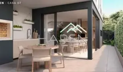 Casa em condomínio fechado com 3 quartos à venda na Avenida Cândido Hartmann, --, Santo Inácio, Curitiba por R$ 1.835.217