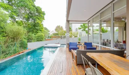 Casa em condomínio fechado com 4 quartos à venda na Rua das Gaivotas, --, Alphaville Graciosa, Pinhais por R$ 5.100.000