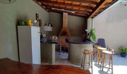 CASA COM 3 QUARTOS - PERTINHO DA NOSSA SENHORA DO DESTERRO