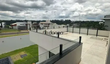 Casa no Condomínio Cyrela