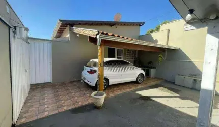 CASA COM 3 QUARTOS S/ 1 SUÍTE NO BAIRRO FABRÍCIO